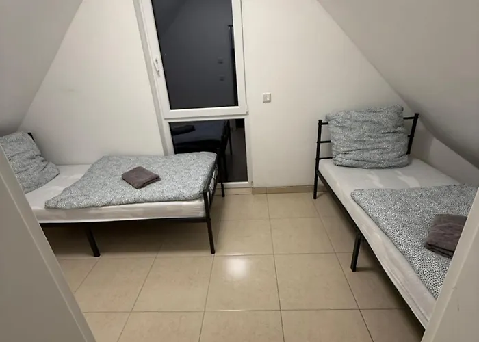 Apartment Gemütliches Mit Balkon